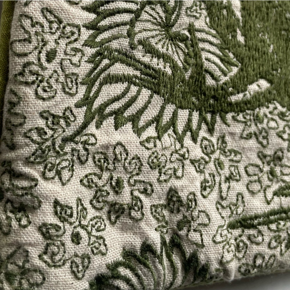 Cotton Embroidered Leap Frog Zippered Bag - Picture 6 of 9